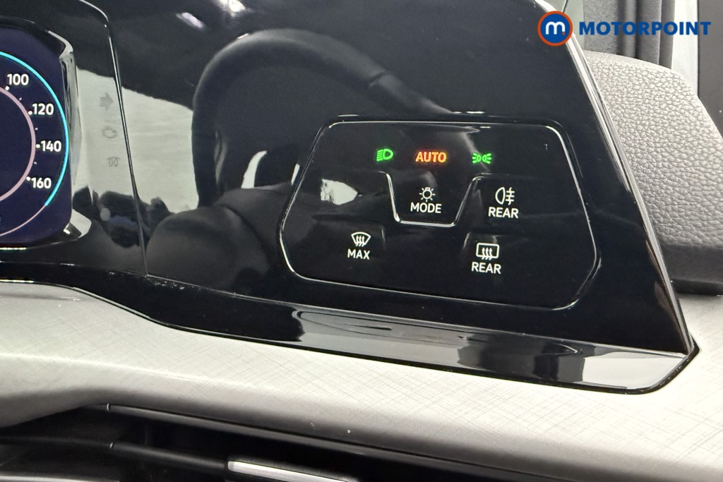 Volkswagen Golf Life Manual Diesel Hatchback - Stock Number (1598909) - 19th supplementary image