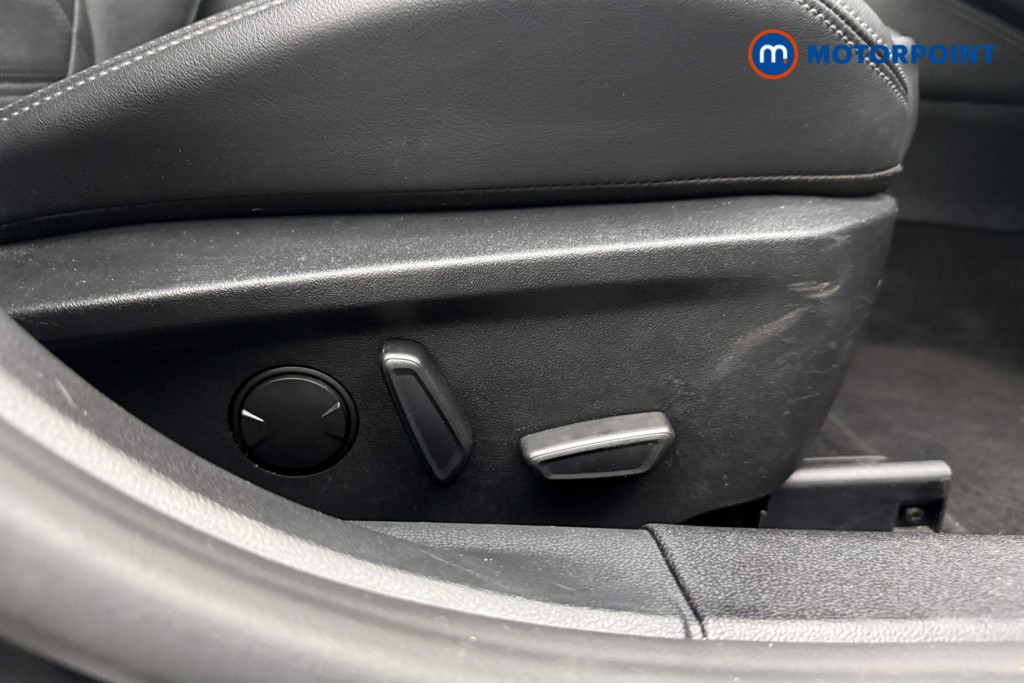 Ford Focus Active X Manual Petrol Estate - Stock Number (1598980) - 20th supplementary image