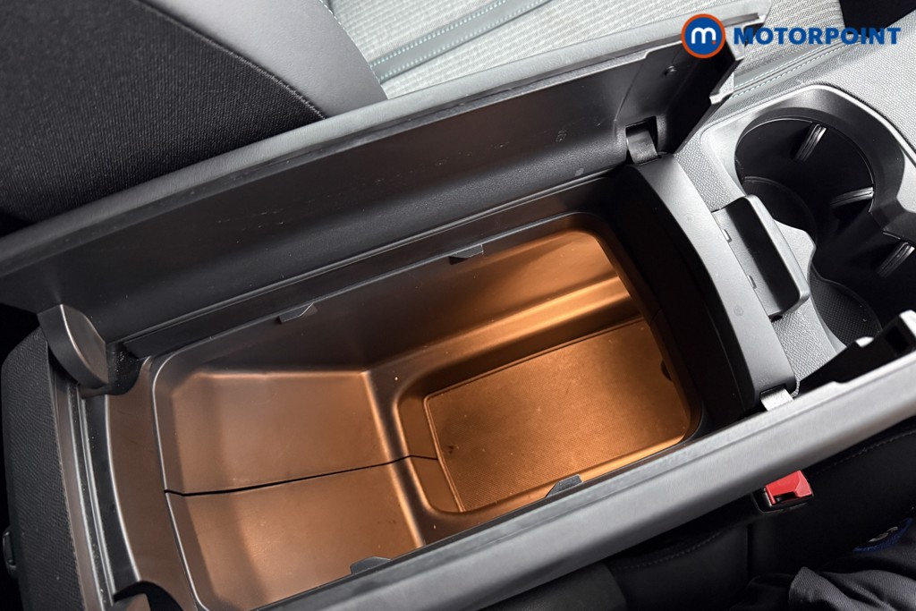 Peugeot 3008 Allure Premium-Plus Automatic Petrol SUV - Stock Number (1599296) - 17th supplementary image