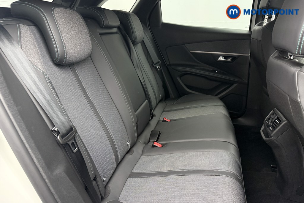 Peugeot 3008 Allure Premium-Plus Automatic Petrol SUV - Stock Number (1599296) - 25th supplementary image