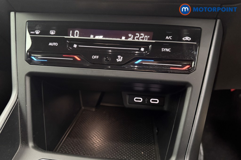 Volkswagen Polo R-Line Automatic Petrol Hatchback - Stock Number (1599329) - 13th supplementary image