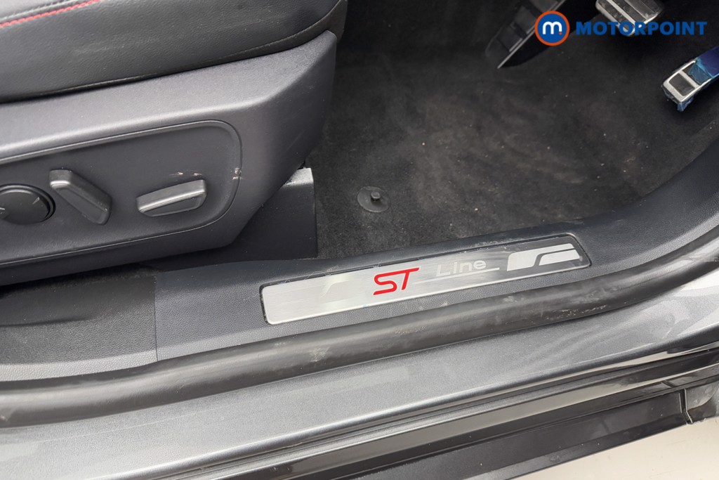 Ford Kuga St-Line X Edition Automatic Petrol Plug-In Hybrid SUV - Stock Number (1599332) - 19th supplementary image