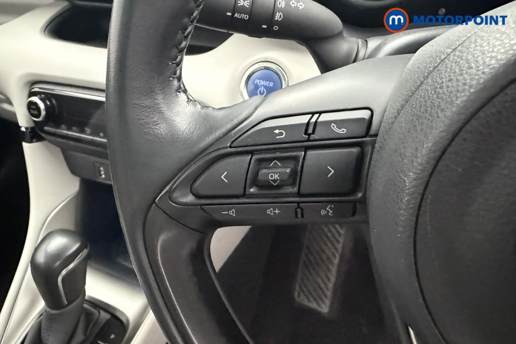 Toyota Yaris Excel Automatic Petrol-Electric Hybrid Hatchback - Stock Number (1599402) - 3rd supplementary image