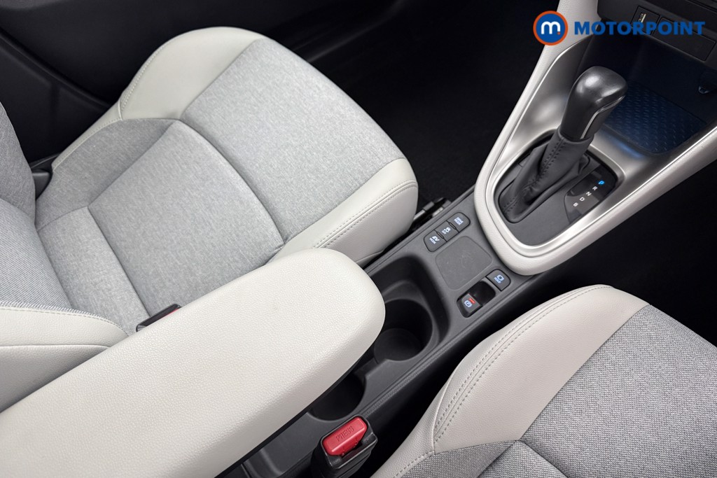 Toyota Yaris Excel Automatic Petrol-Electric Hybrid Hatchback - Stock Number (1599402) - 14th supplementary image
