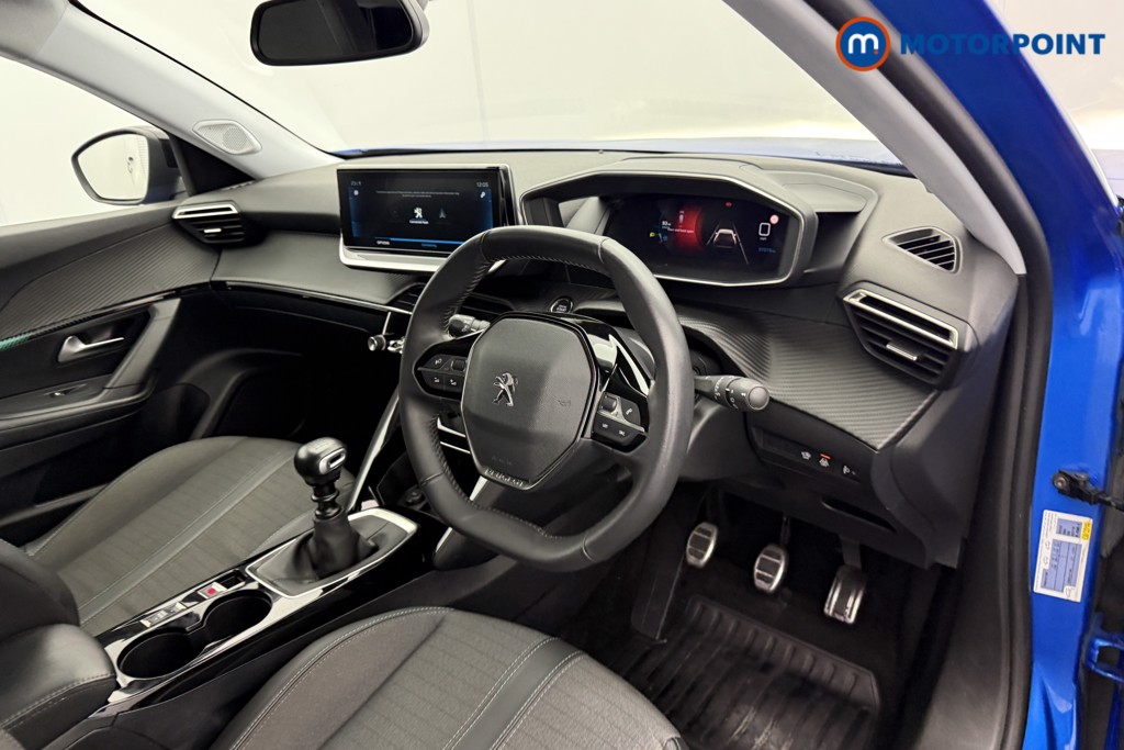 Peugeot 2008 Allure Premium-Plus Manual Petrol SUV - Stock Number (1599558) - 4th supplementary image