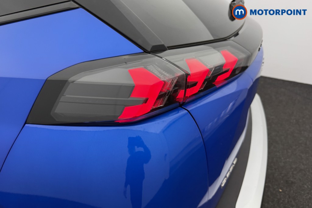 Peugeot 2008 Allure Premium-Plus Manual Petrol SUV - Stock Number (1599558) - 24th supplementary image