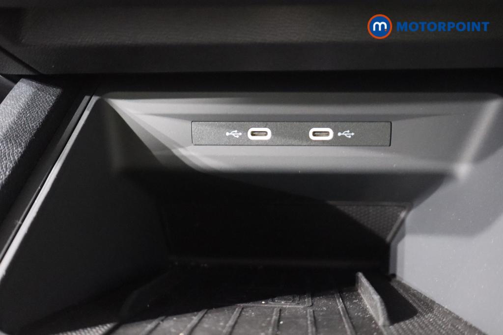 Seat Leon FR Automatic Petrol Plug-In Hybrid Hatchback - Stock Number (1599672) - 9th supplementary image
