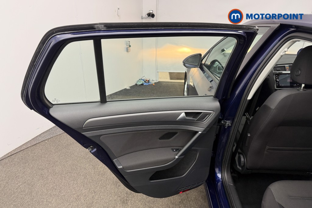 Volkswagen Golf SE Manual Petrol Hatchback - Stock Number (1600196) - 6th supplementary image