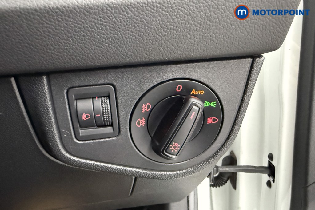 Volkswagen Polo Match Manual Petrol Hatchback - Stock Number (1600647) - 15th supplementary image