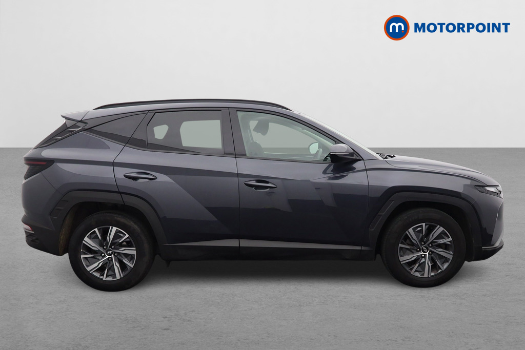 Hyundai Tucson Se Connect Manual Petrol SUV - Stock Number (1601328) - Drivers side
