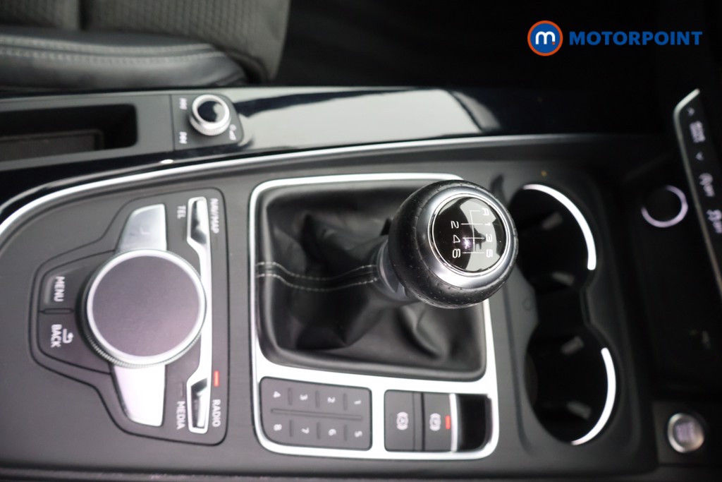 Audi A4 Black Edition Manual Petrol Saloon - Stock Number (1601347) - 9th supplementary image