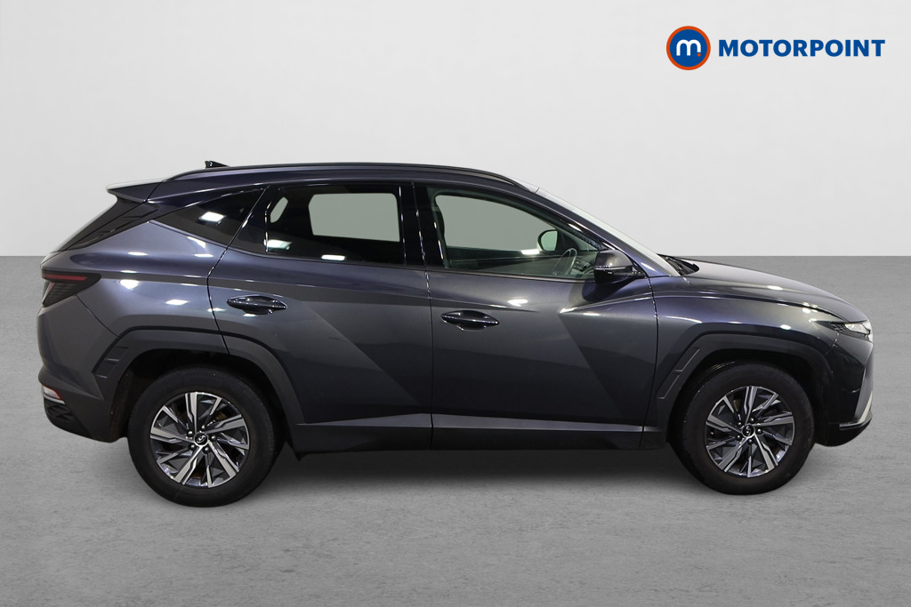 Hyundai Tucson Se Connect Manual Petrol SUV - Stock Number (1601371) - Drivers side