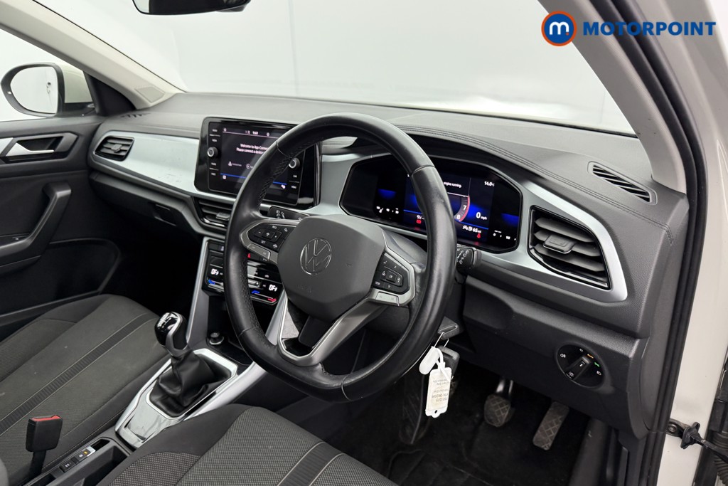 Volkswagen T-Roc Life Manual Petrol SUV - Stock Number (1601375) - 4th supplementary image