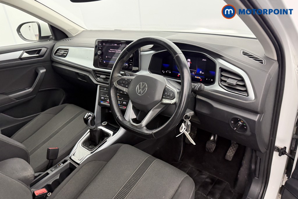 Volkswagen T-Roc Life Manual Petrol SUV - Stock Number (1601377) - 4th supplementary image