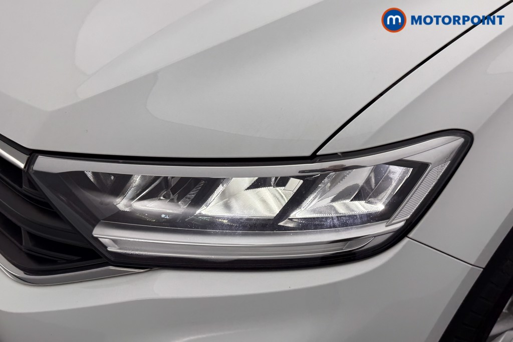 Volkswagen T-Roc Life Manual Petrol SUV - Stock Number (1601377) - 28th supplementary image