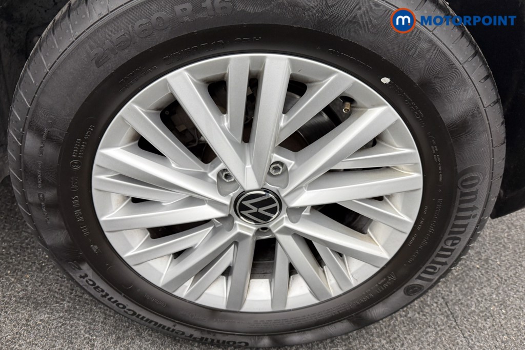 Volkswagen T-Roc Life Manual Petrol SUV - Stock Number (1601377) - 31st supplementary image