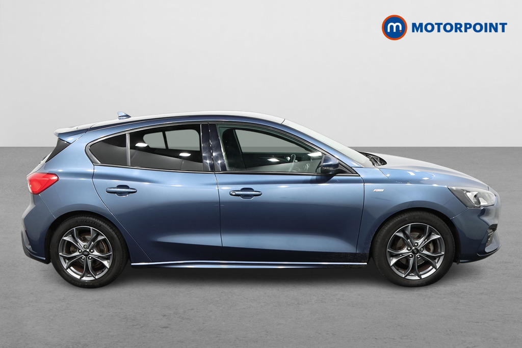 Ford Focus St-Line Manual Petrol Hatchback - Stock Number (1601385) - Drivers side