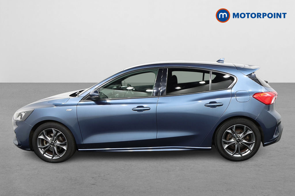 Ford Focus St-Line Manual Petrol Hatchback - Stock Number (1601385) - Passenger side