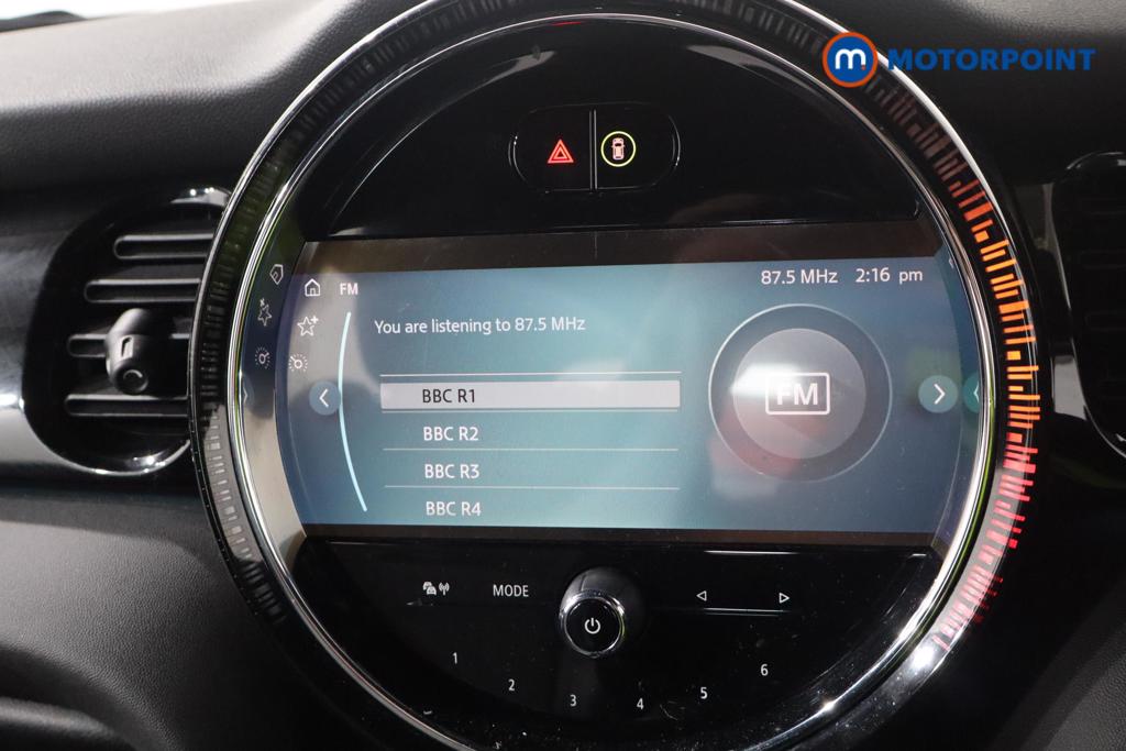 Mini Hatchback Cooper S Level 2 Automatic Electric Hatchback - Stock Number (1601484) - 4th supplementary image