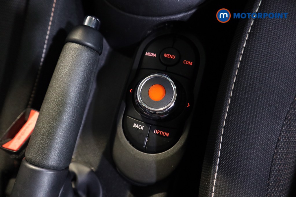 Mini Hatchback One Classic Manual Petrol Hatchback - Stock Number (1601706) - 8th supplementary image