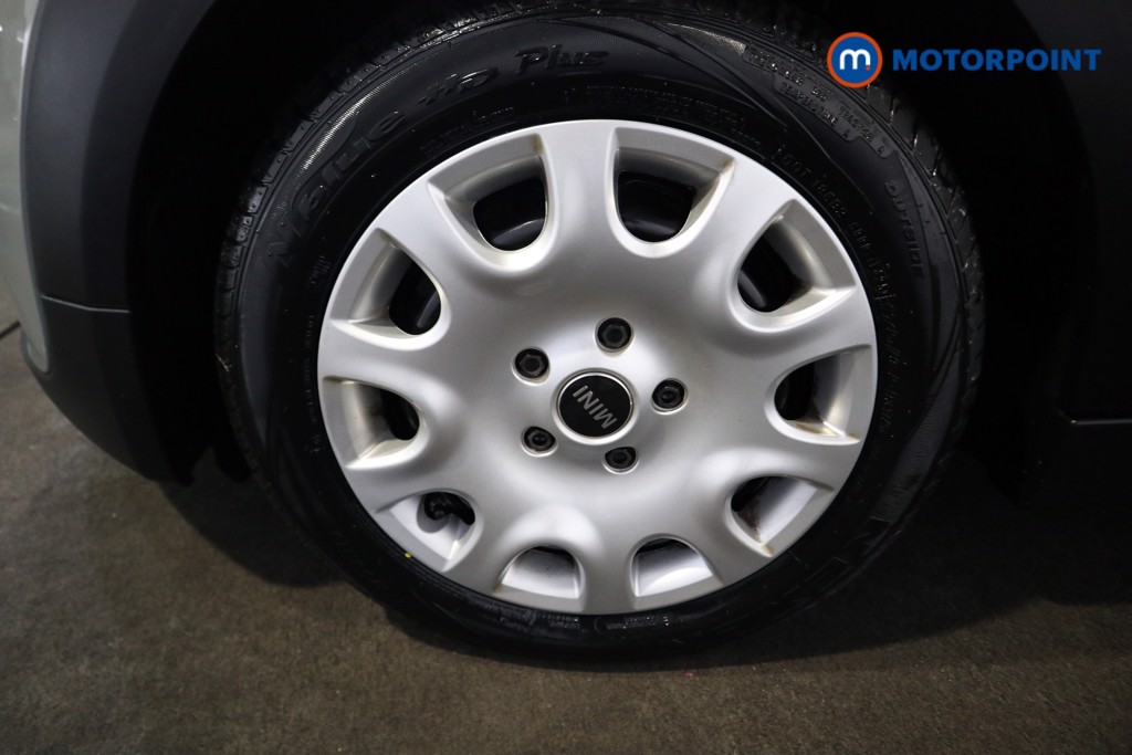 Mini Hatchback One Classic Manual Petrol Hatchback - Stock Number (1601706) - 21st supplementary image