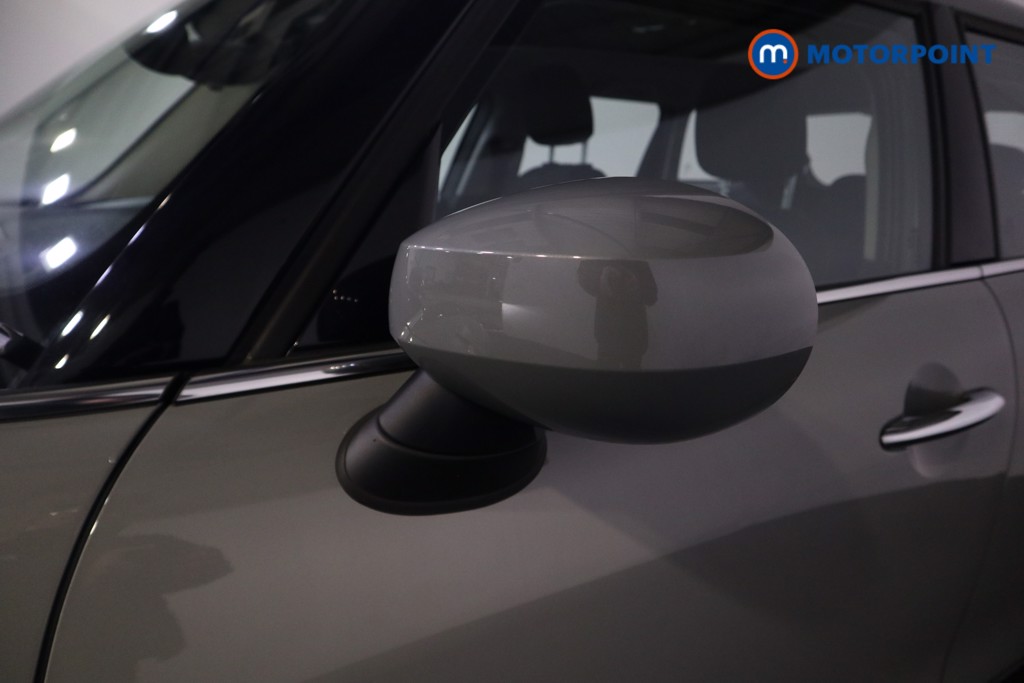 Mini Hatchback One Classic Manual Petrol Hatchback - Stock Number (1601706) - 26th supplementary image