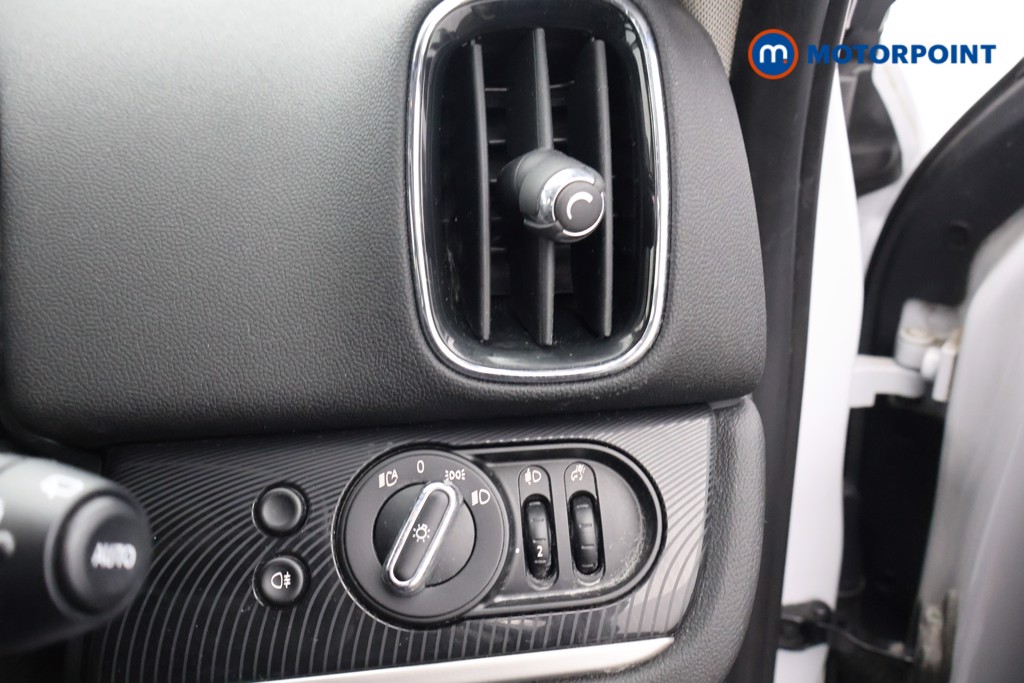 Mini Countryman Cooper S E Exclusive Automatic Petrol Plug-In Hybrid SUV - Stock Number (1601713) - 7th supplementary image