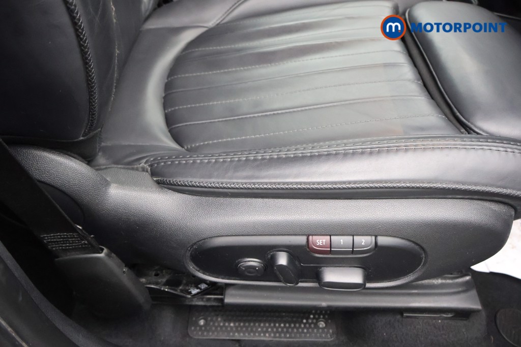 Mini Countryman Cooper S E Exclusive Automatic Petrol Plug-In Hybrid SUV - Stock Number (1601713) - 15th supplementary image