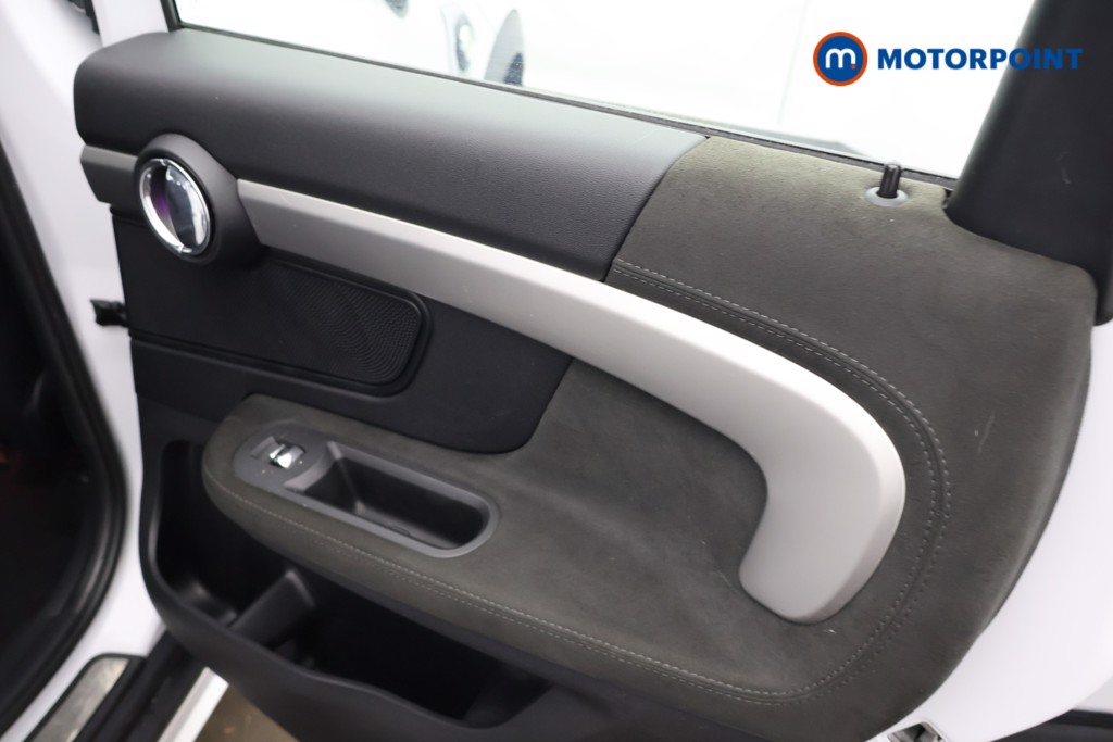 Mini Countryman Cooper S E Exclusive Automatic Petrol Plug-In Hybrid SUV - Stock Number (1601713) - 18th supplementary image