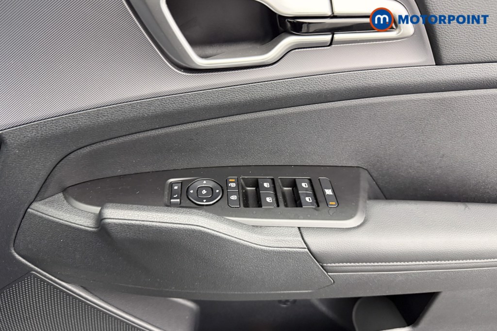 KIA Sportage Pure Automatic Petrol-Electric Hybrid SUV - Stock Number (1602025) - 18th supplementary image