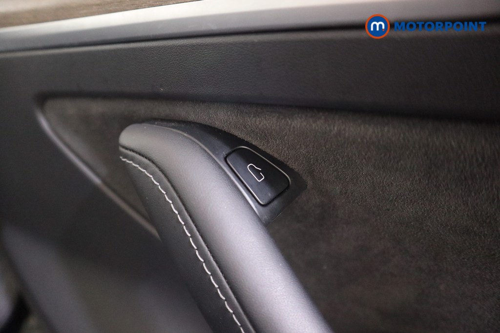 Tesla Model 3 Long Range Automatic Electric Saloon - Stock Number (1602136) - 7th supplementary image