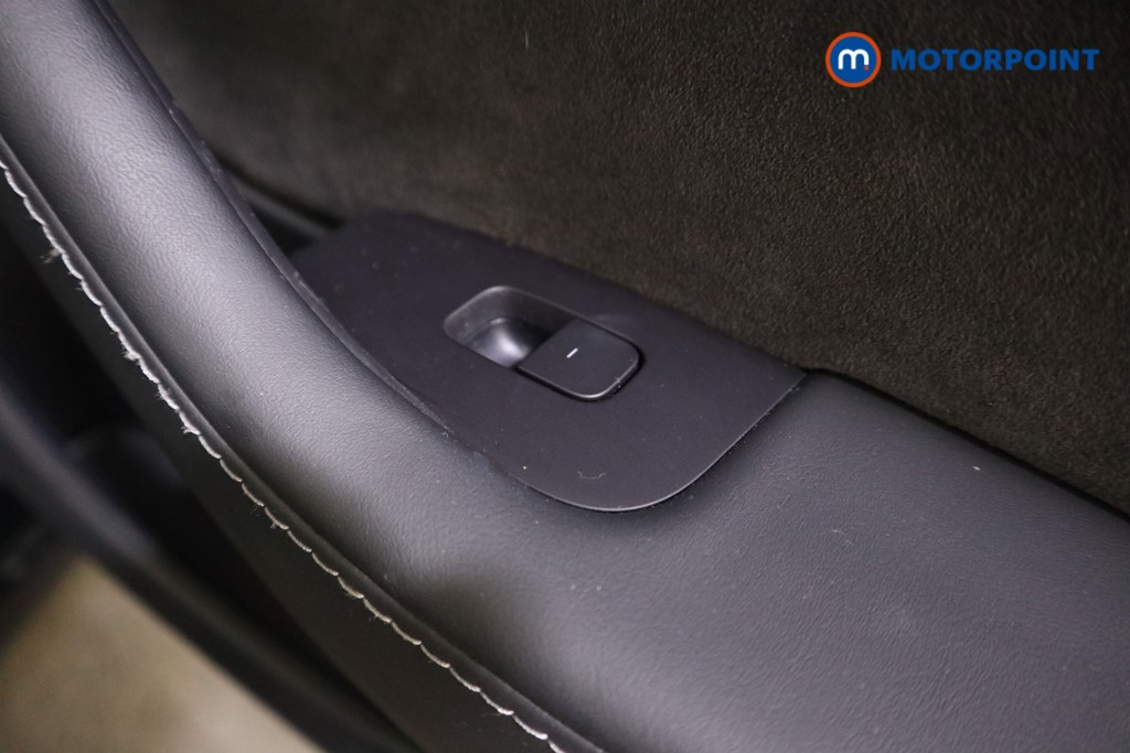 Tesla Model 3 Long Range Automatic Electric Saloon - Stock Number (1602136) - 14th supplementary image