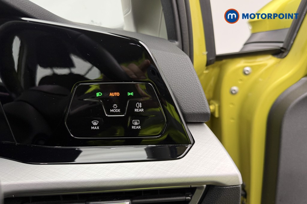 Volkswagen Golf Life Manual Petrol Hatchback - Stock Number (1602281) - 20th supplementary image