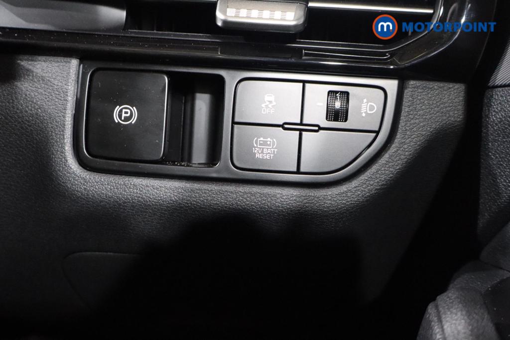 KIA Sportage Pure Automatic Petrol-Electric Hybrid SUV - Stock Number (1602311) - 14th supplementary image