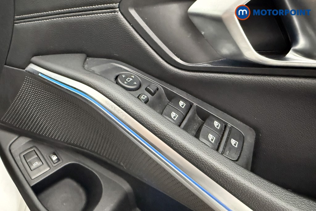 BMW 3 Series M Sport Automatic Petrol Plug-In Hybrid Estate - Stock Number (1602316) - 21st supplementary image