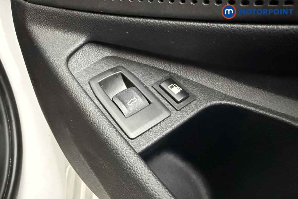 BMW 3 Series M Sport Automatic Petrol Plug-In Hybrid Estate - Stock Number (1602316) - 22nd supplementary image