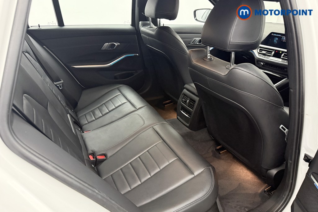 BMW 3 Series M Sport Automatic Petrol Plug-In Hybrid Estate - Stock Number (1602316) - 26th supplementary image