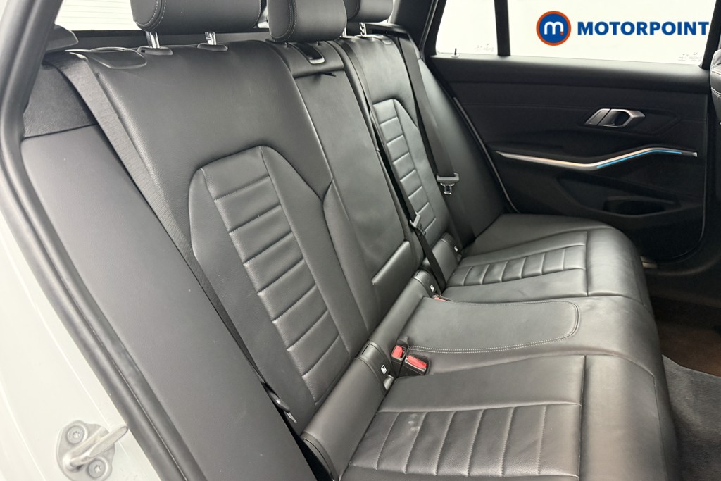 BMW 3 Series M Sport Automatic Petrol Plug-In Hybrid Estate - Stock Number (1602316) - 28th supplementary image