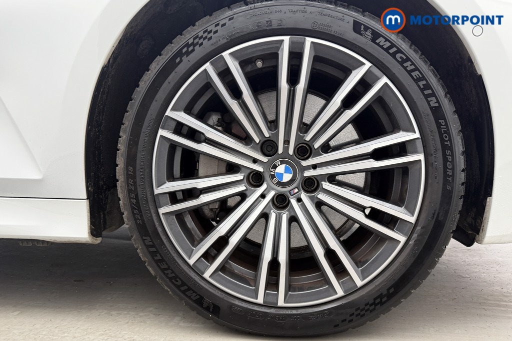 BMW 3 Series M Sport Automatic Petrol Plug-In Hybrid Estate - Stock Number (1602316) - 42nd supplementary image