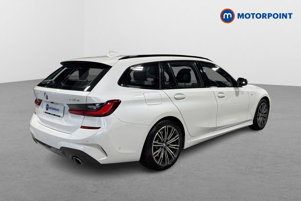 BMW 3 Series M Sport Automatic Petrol Plug-In Hybrid Estate - Stock Number (1602316) - Drivers side rear corner