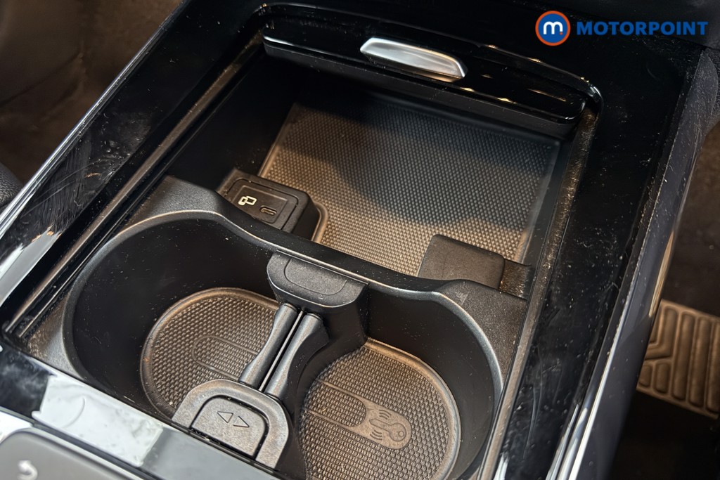 Mercedes-Benz B Class Sport Automatic Diesel Hatchback - Stock Number (1602359) - 17th supplementary image