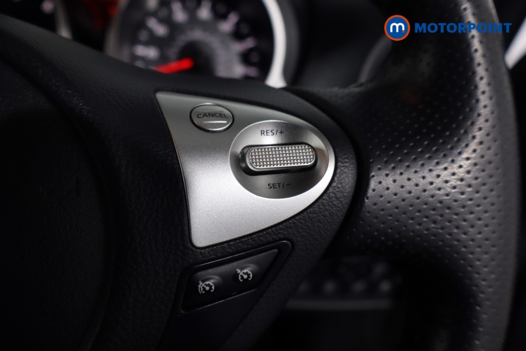 Nissan Juke Tekna Pulse Manual Diesel SUV - Stock Number (1602432) - 8th supplementary image