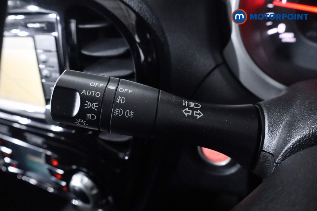 Nissan Juke Tekna Pulse Manual Diesel SUV - Stock Number (1602432) - 13th supplementary image