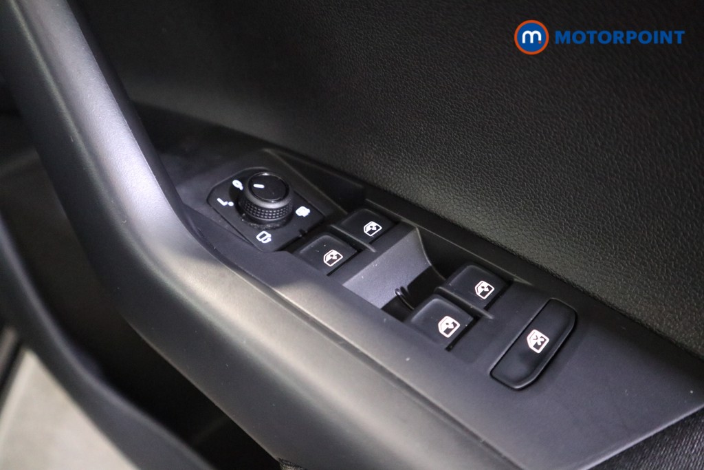 Volkswagen Taigo Life Manual Petrol SUV - Stock Number (1602759) - 12th supplementary image