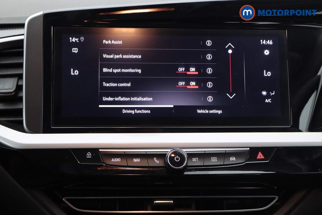 Vauxhall Grandland Ultimate Manual Petrol SUV - Stock Number (1602788) - 2nd supplementary image