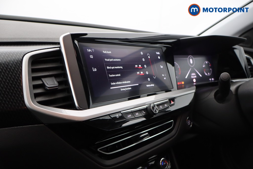 Vauxhall Grandland Ultimate Manual Petrol SUV - Stock Number (1602788) - 5th supplementary image