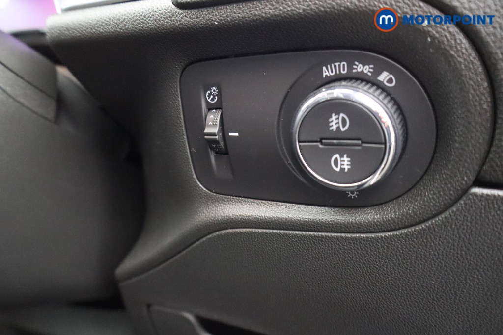 Vauxhall Grandland Ultimate Manual Petrol SUV - Stock Number (1602788) - 17th supplementary image