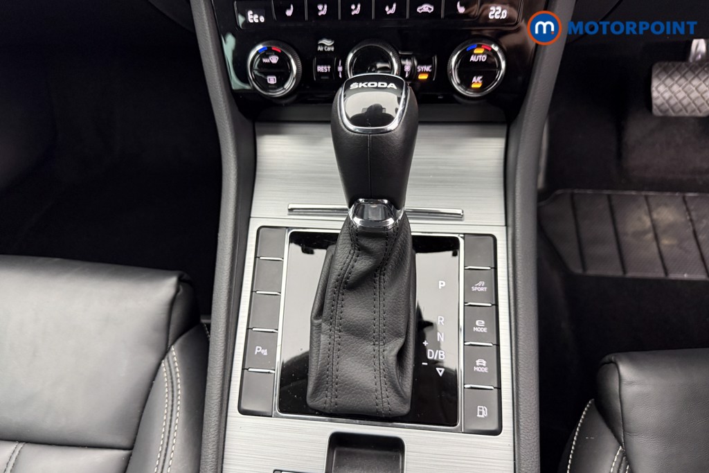 Skoda Superb Se Technology Automatic Petrol Plug-In Hybrid Estate - Stock Number (1602891) - 13th supplementary image