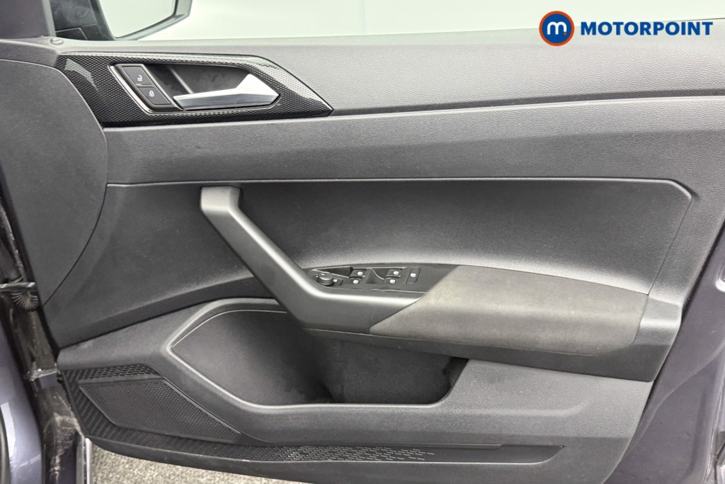 Volkswagen Polo Life Automatic Petrol Hatchback - Stock Number (1602962) - 18th supplementary image