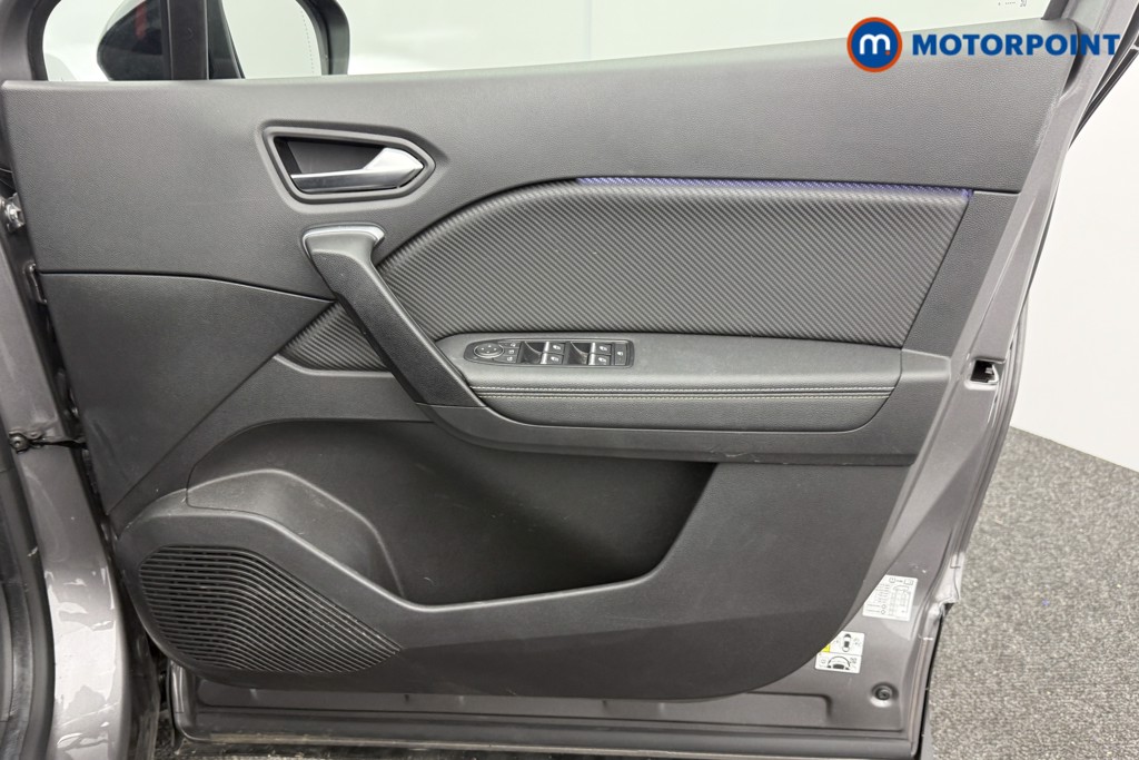 Renault Captur Engineered Automatic Petrol-Electric Hybrid SUV - Stock Number (1602963) - 16th supplementary image